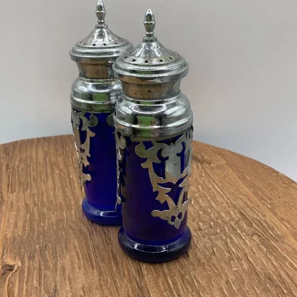 Coblat Blue Glass Vintage Japan Silver Plated Salt and Pepper Shakers - Picture 3 of 10
